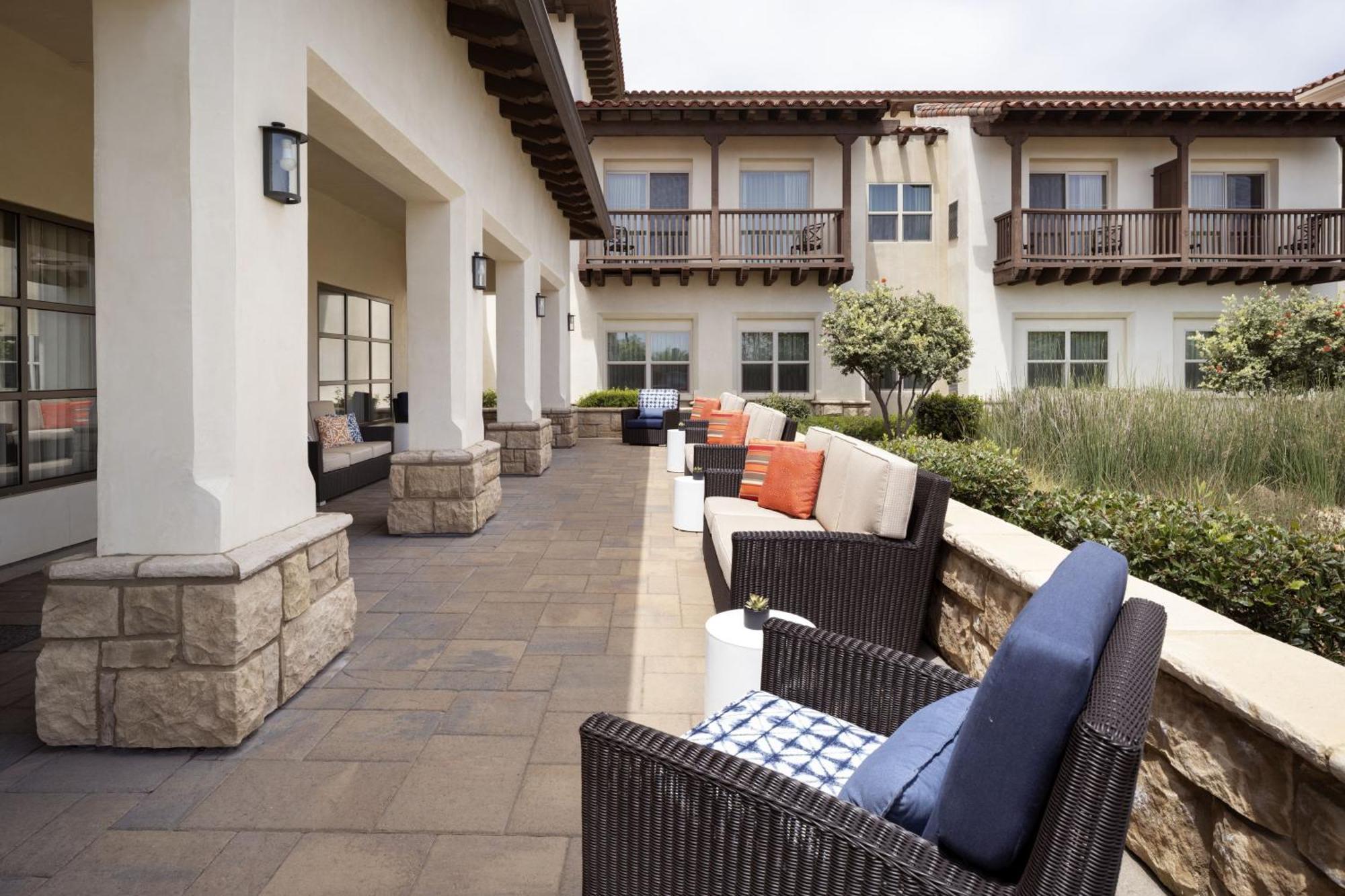 Residence Inn By Marriott Santa Barbara Goleta Екстериор снимка