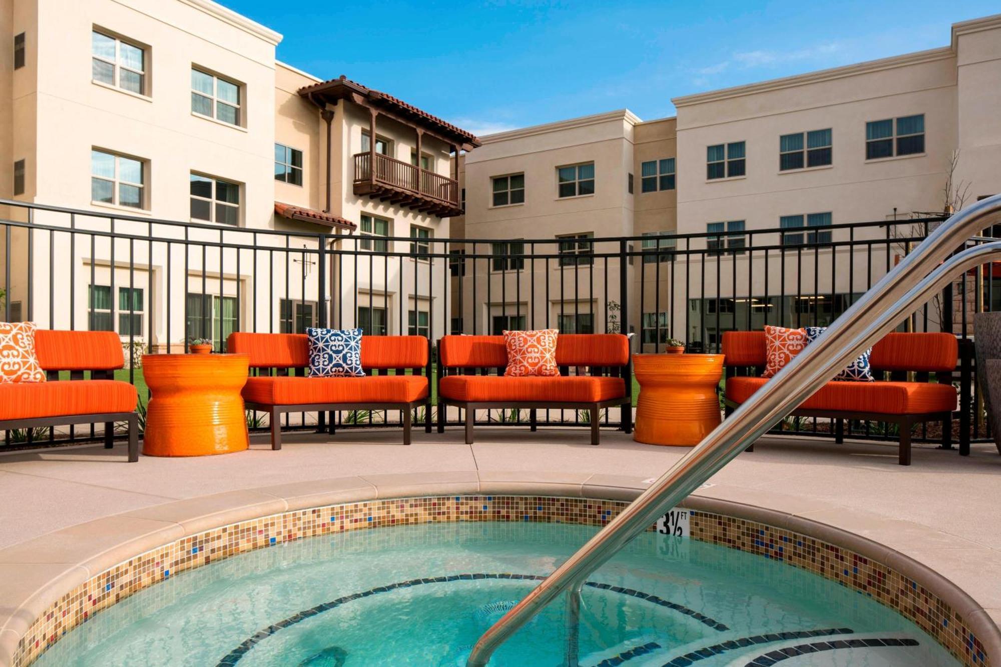 Residence Inn By Marriott Santa Barbara Goleta Екстериор снимка